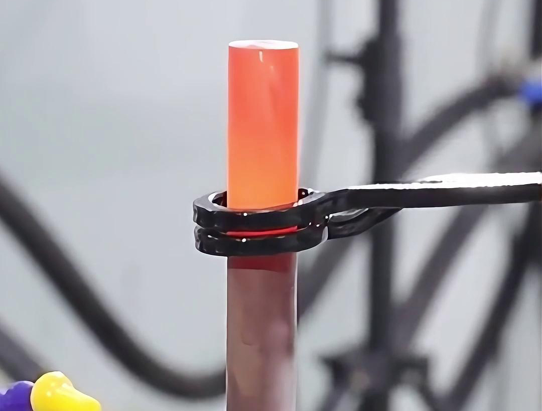手持式高频加热机，轻松实现12mm的铜管加热和12