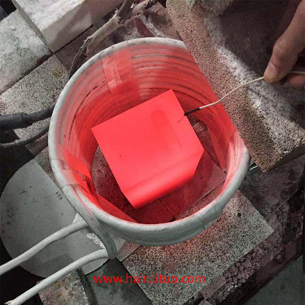 中频麻豆中文字幕加热设备全桥逆变器的电路