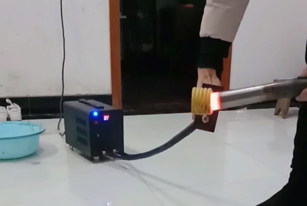小型手持式麻豆中文字幕加热设备 220V电压输入